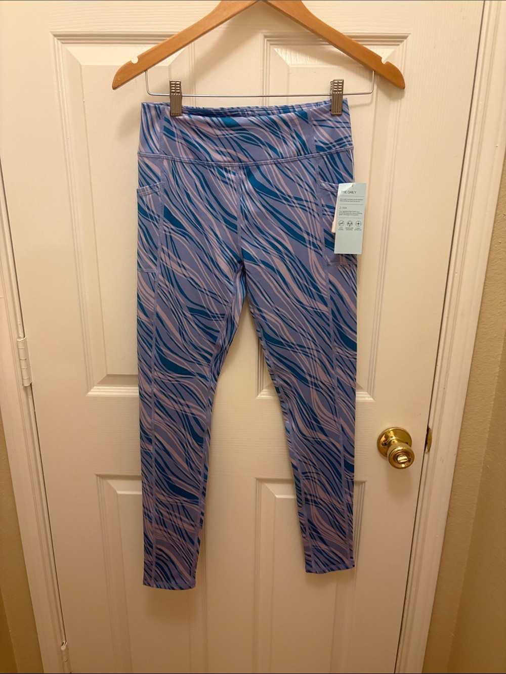 Zella Purple Wave Print Leggings size 14-16 kids